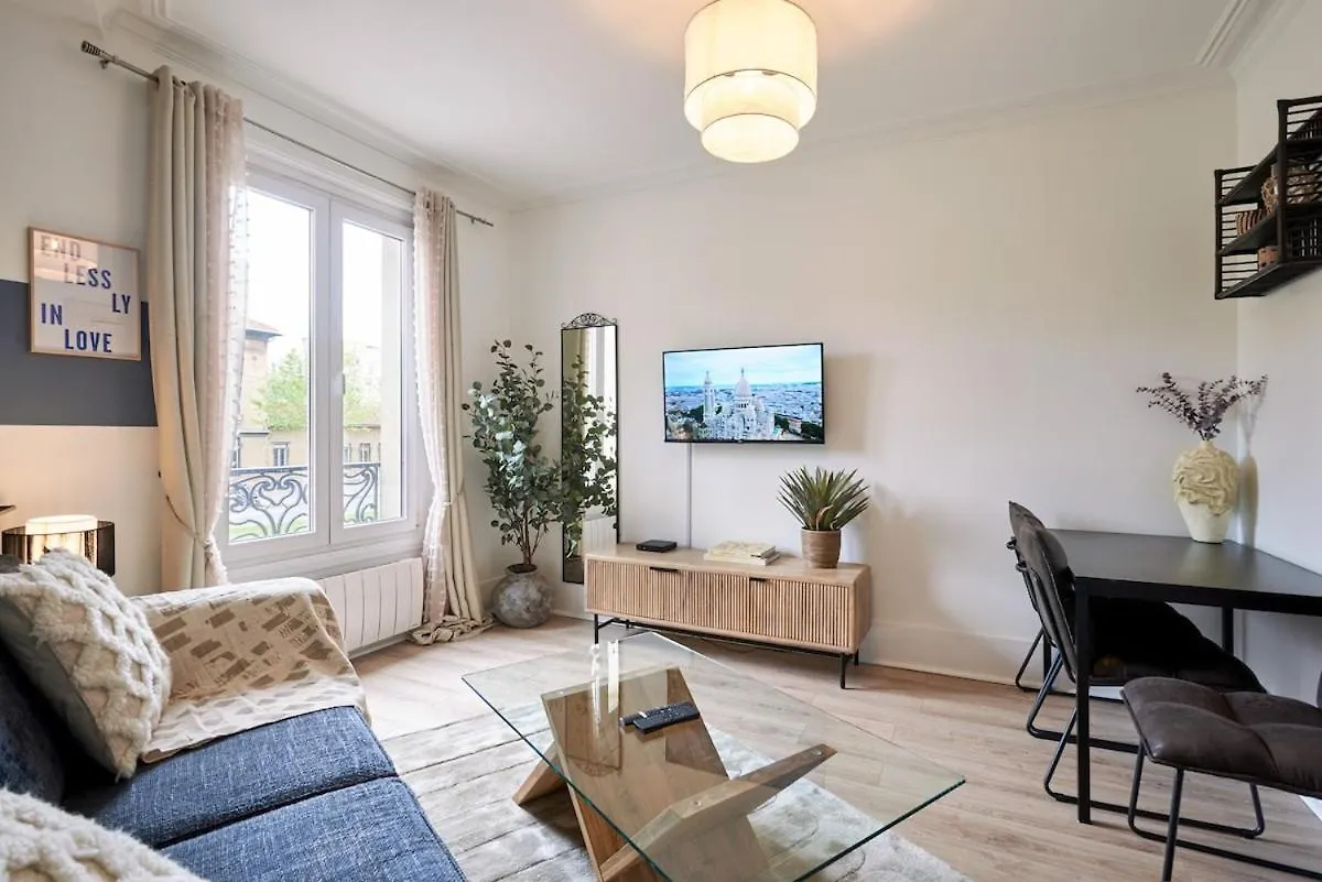Apartament Ney - 2 Bedrooms 1 Living Room Paryż
