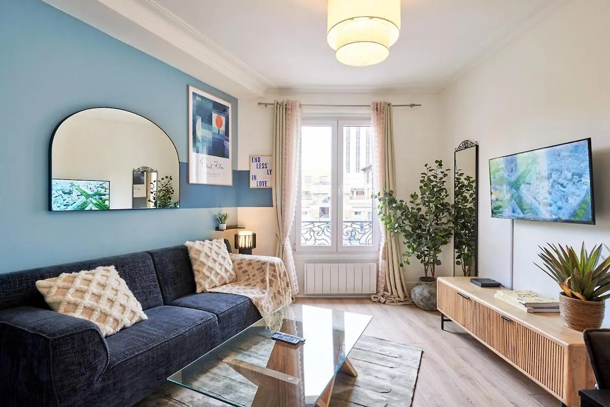Ney - 2 Bedrooms 1 Living Room Paris Apartment