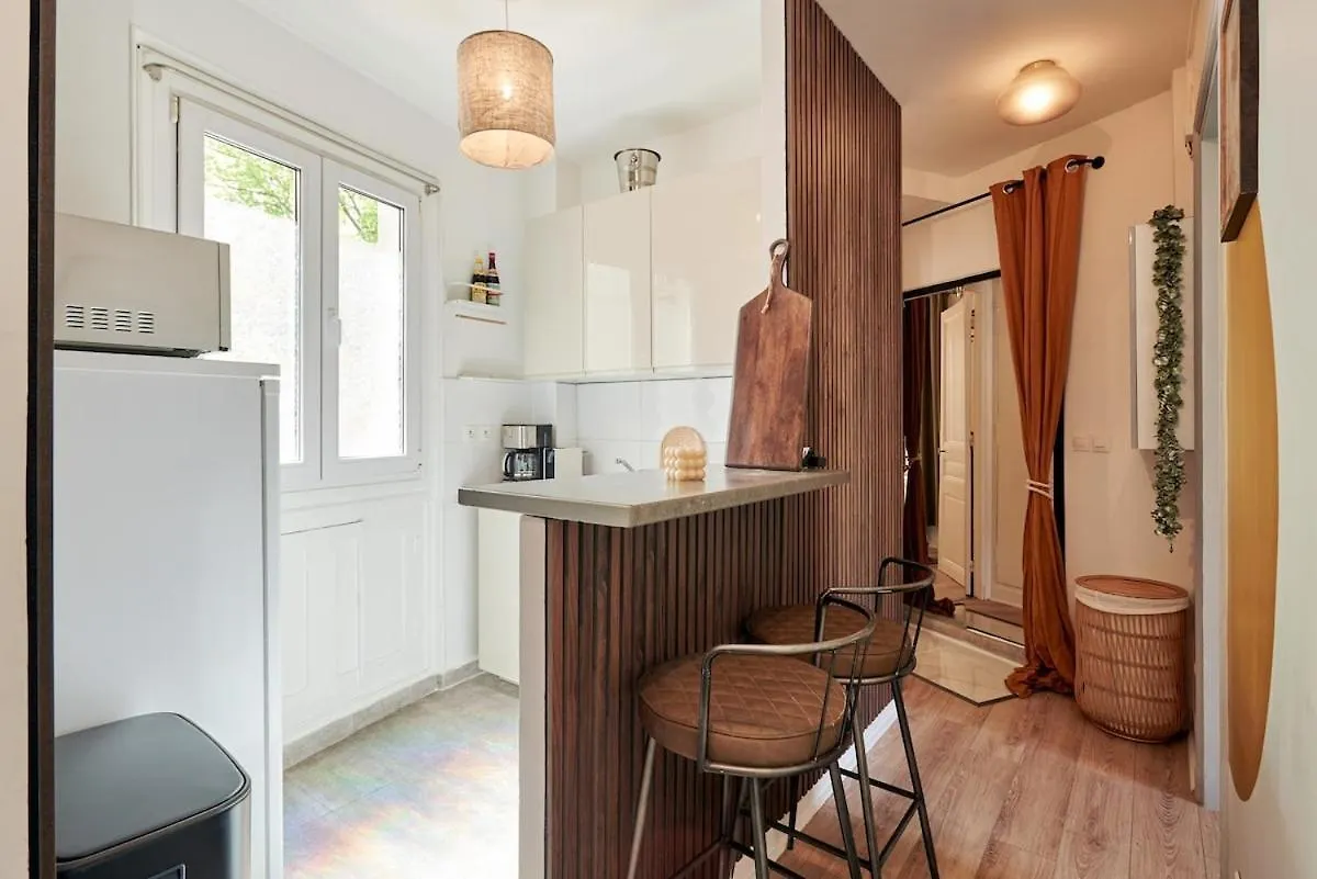 Apartment Ney - 2 Bedrooms 1 Living Room Paris