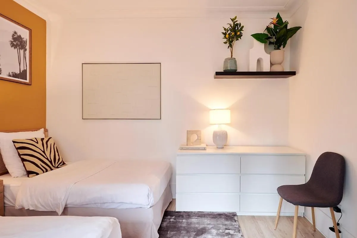 Ney - 2 Bedrooms 1 Living Room 巴黎 0*,  法国